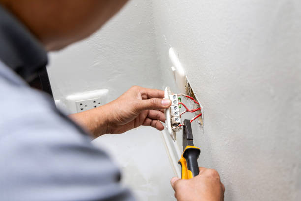 Best Electrician for Home Renovation  in White City, OR